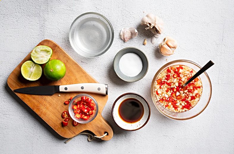 Cách pha nước mắm chua ngọt ngon chấm cả “trần gian”
